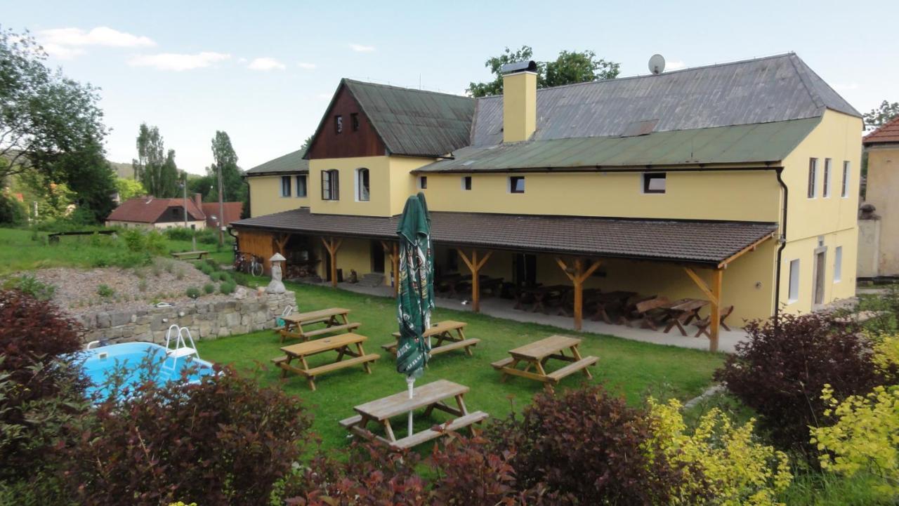 Hotel Penzion Zamecka Adršpach Exterior foto