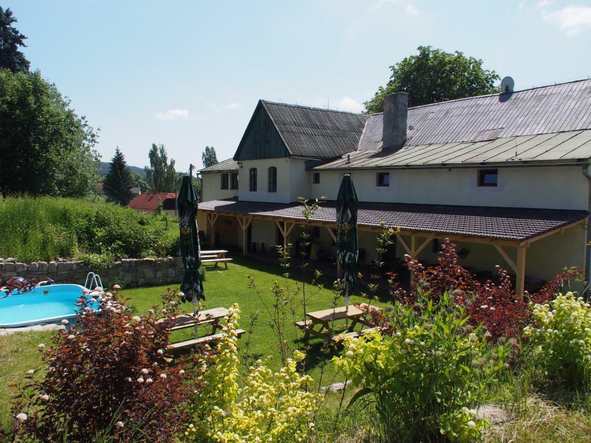 Hotel Penzion Zamecka Adršpach Exterior foto